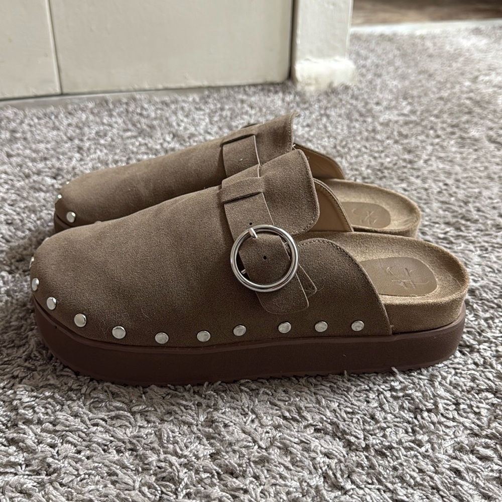Brown Suede Clogs